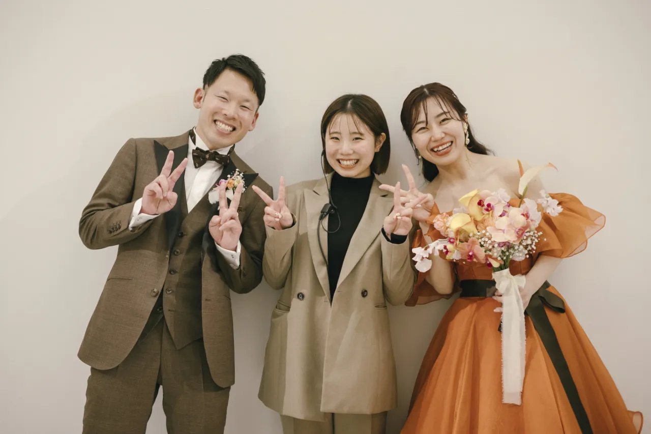 新郎新婦とプランナー